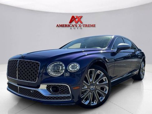 Used 2023 Bentley Flying Spur W12 image 2
