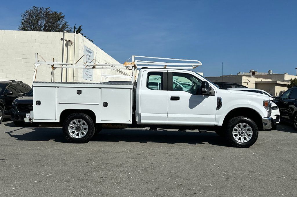 Used 2022 Ford F250 XL w/ STX Appearance Package AWD/4WD image 2