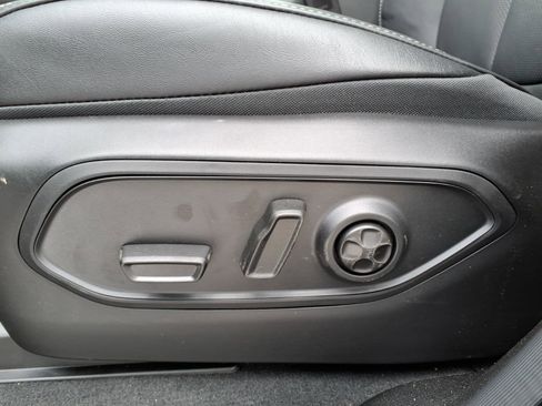 New 2026 Jeep Grand Cherokee Limited Reserve image 15