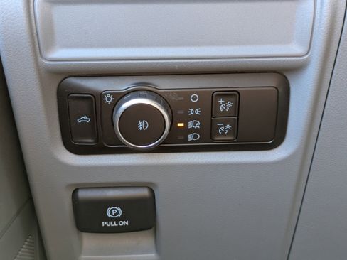 Used 2023 Ford F150 XLT image 23