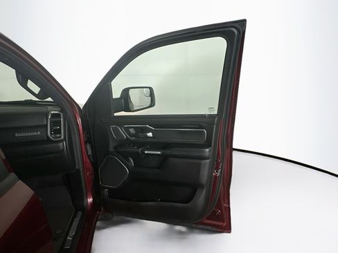 Used 2022 RAM 1500 Laramie AWD/4WD image 32