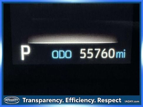 Certified 2024 Toyota Sienna XLE image 33