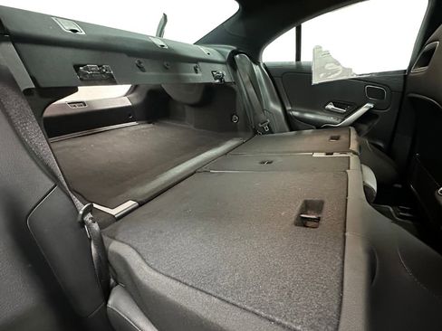 Used 2020 Mercedes-Benz CLA 250 4MATIC image 15