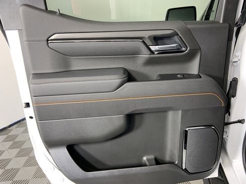 Used 2025 GMC Sierra 1500 AT4 w/ AT4 Premium Package image 27