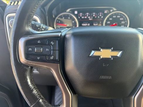 Used 2020 Chevrolet Silverado 2500 High Country w/ Technology Package AWD/4WD image 16