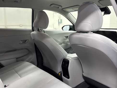 Used 2025 Hyundai Kona SEL image 20