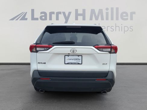 Used 2023 Toyota RAV4 XLE FWD image 4