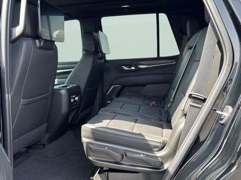 Used 2021 GMC Yukon Denali w/ Denali Ultimate Package AWD/4WD image 18