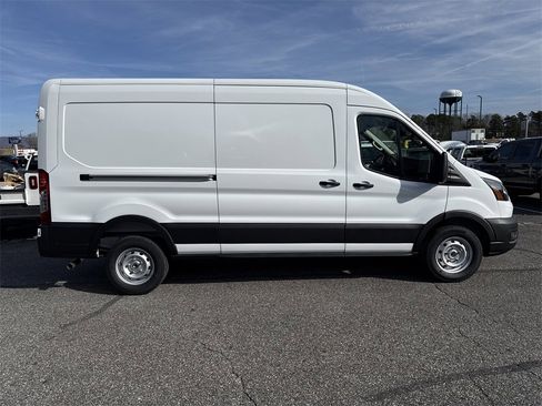 New 2026 Ford Transit 250 148 Medium Roof image 8