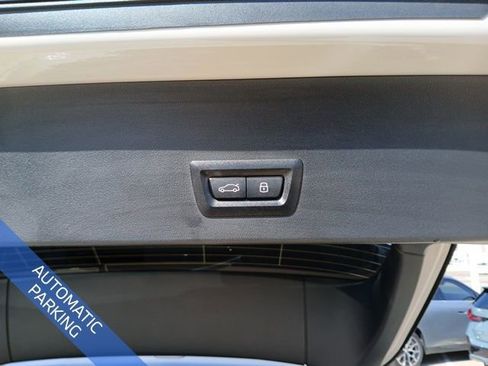 Used 2025 BMW X3 xDrive30i w/ Premium Package image 10