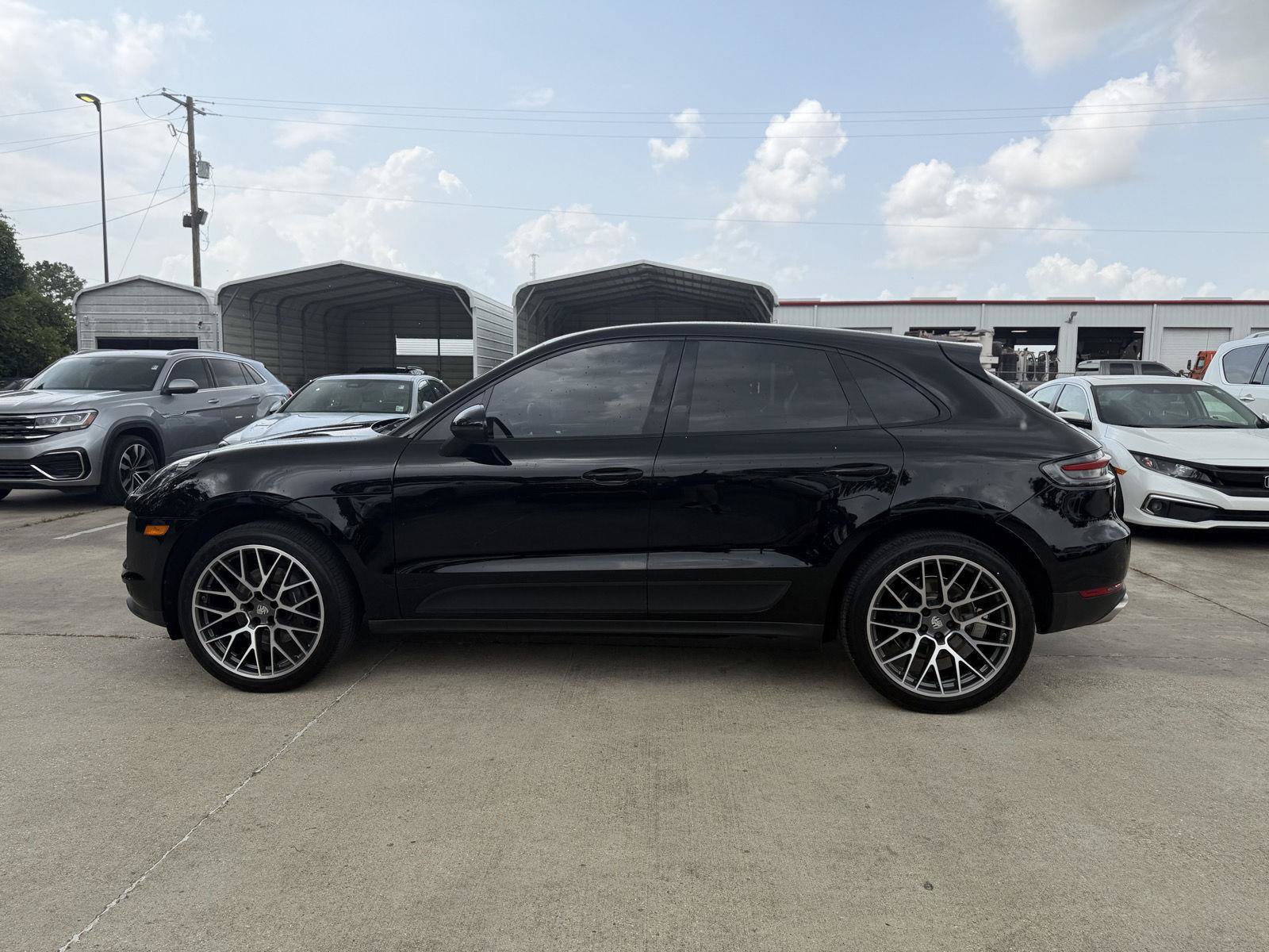 Used 2020 Porsche Macan AWD/4WD image 16