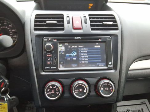 Used 2014 Subaru Crosstrek 2.0i Limited image 15