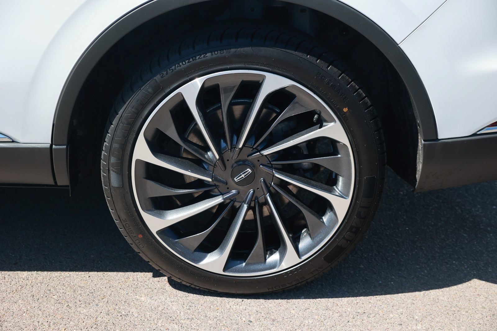 Used 2024 Lincoln Aviator Reserve w/ Equipment Group 201A AWD/4WD image 13