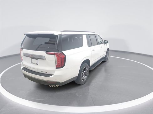 Used 2024 GMC Yukon XL AT4 w/ Max Trailering Package image 7