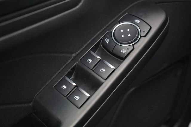 Used 2025 Ford Escape Active AWD/4WD image 11