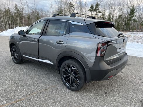 New 2026 Nissan Kicks SR w/ SR Premium Package image 5