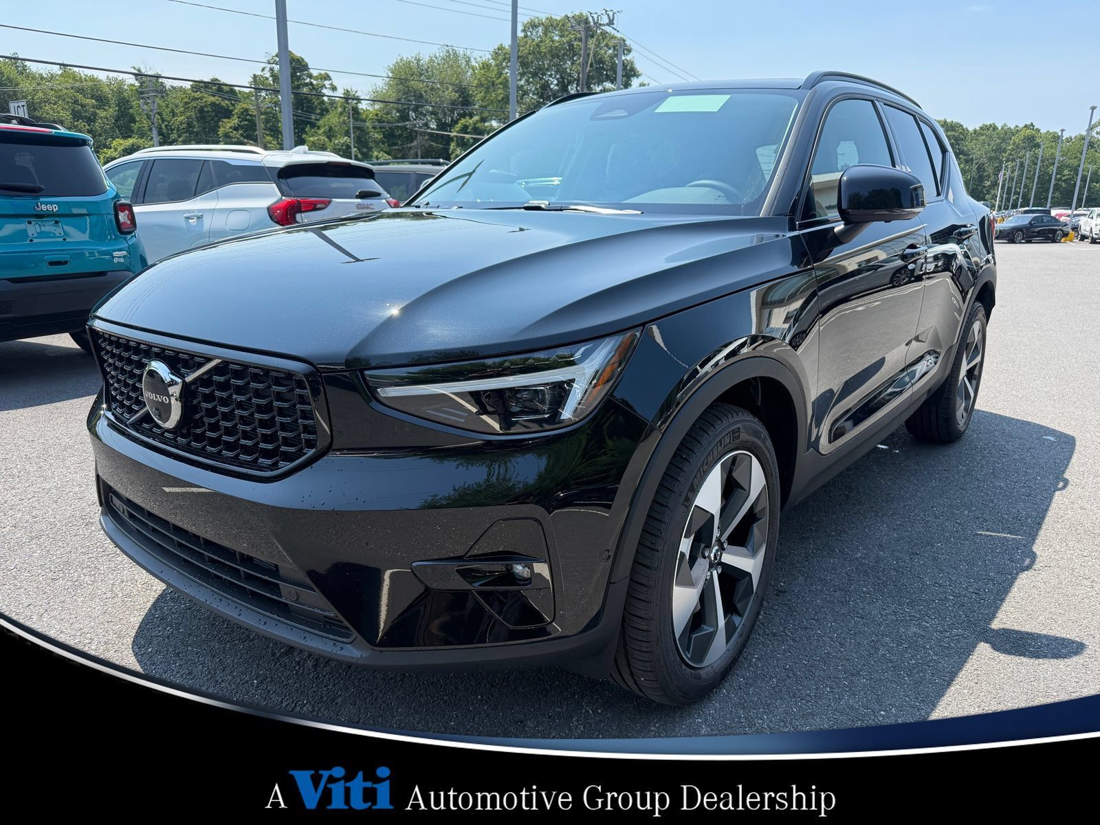 Used 2026 Volvo XC40 B5 Plus w/ Protection Package Premier AWD/4WD image 4