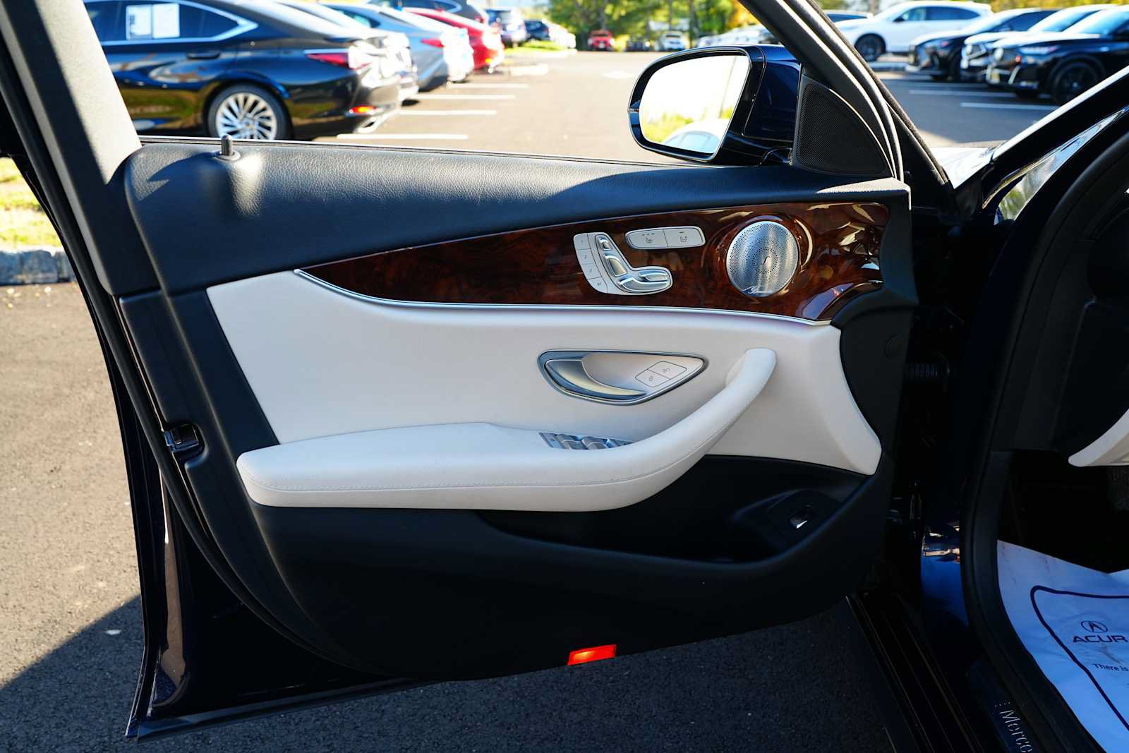 Used 2017 Mercedes-Benz E 300 4MATIC image 14