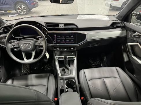 Certified 2025 Audi Q3 2.0T Premium AWD/4WD image 13