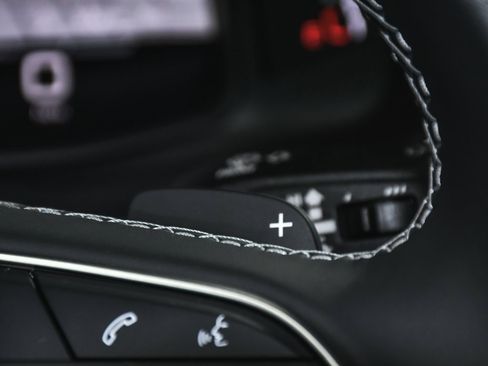 Used 2025 Audi Q8 Premium w/ Black Optic Package image 38