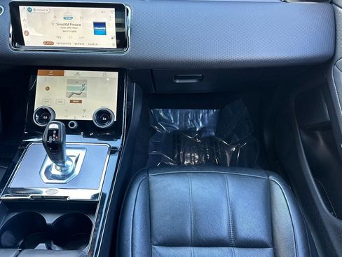 Used 2022 Land Rover Range Rover Evoque R-Dynamic S image 30