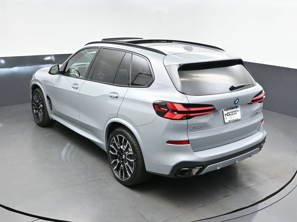Used 2026 BMW X5 xDrive50e w/ M Sport Package AWD/4WD image 33