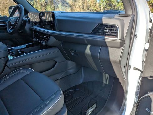 Certified 2026 Chevrolet Tahoe Premier w/ Sun And Tow Package image 31