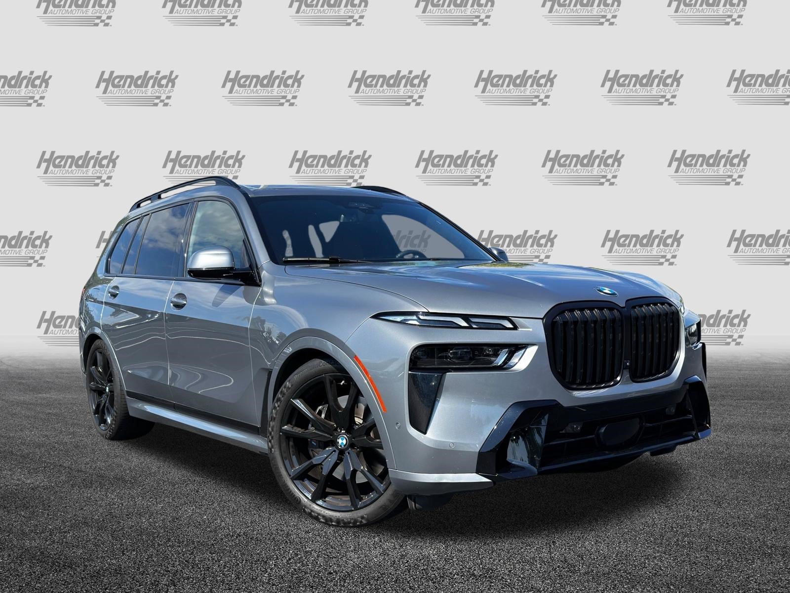 Used 2023 BMW X7 xDrive40i w/ Executive Package AWD/4WD image 2