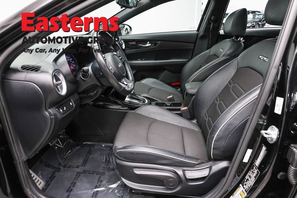 Used 2023 Kia Forte GT-Line w/ GT-Line Premium Package FWD image 15