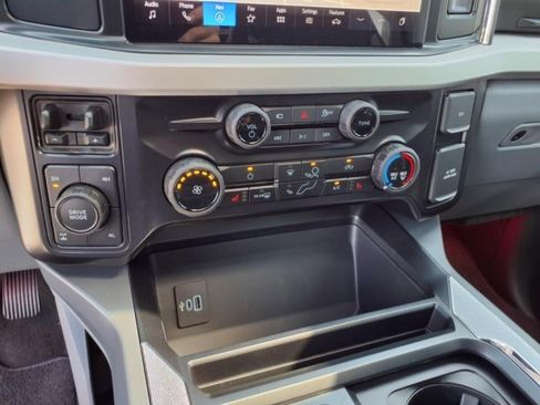 New 2025 Ford F250 XLT w/ Black Appearance Package image 13