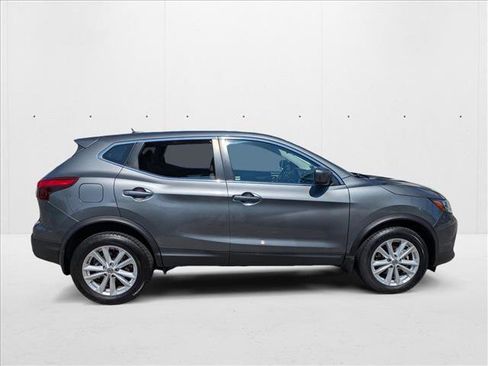 Used 2018 Nissan Rogue Sport S w/ S Appearance Package image 4