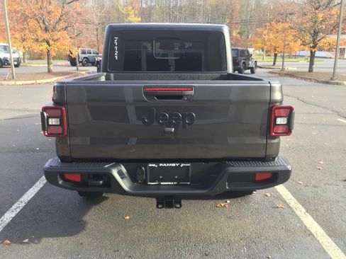 New 2026 Jeep Gladiator Sport image 6