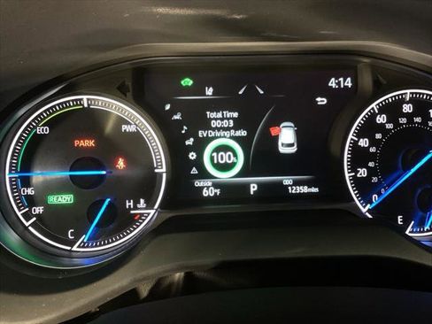 Certified 2023 Toyota Venza LE image 11