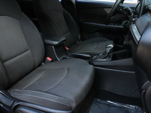 Used 2020 Kia Forte LXS FWD image 29
