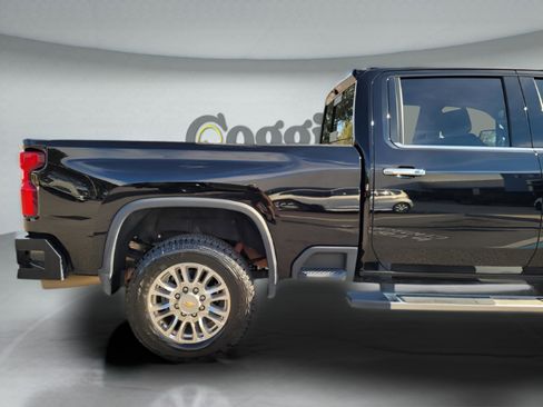 Certified 2023 Chevrolet Silverado 3500 High Country image 33