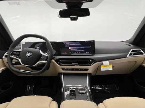 Used 2026 BMW 330i Sedan w/ Premium Package image 10