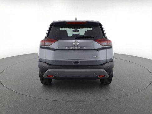 Used 2025 Nissan Kicks SV image 7