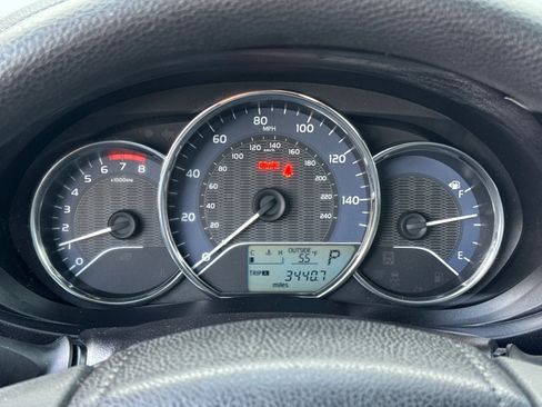 Used 2014 Toyota Corolla LE image 19