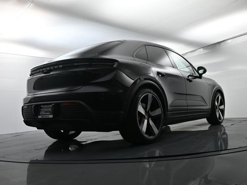 Certified 2025 Porsche Macan 4S Electric image 53