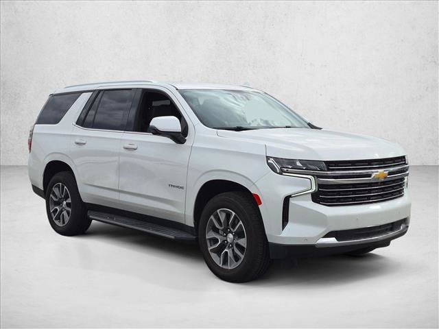 Used 2023 Chevrolet Tahoe LT w/ Luxury Package AWD/4WD image 3