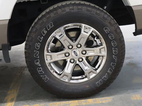 Used 2021 Ford F150 Lariat image 46