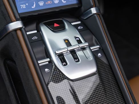 Used 2024 Ferrari Roma Spider RWD image 6