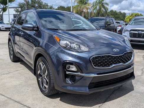 Used 2022 Kia Sportage EX FWD image 2