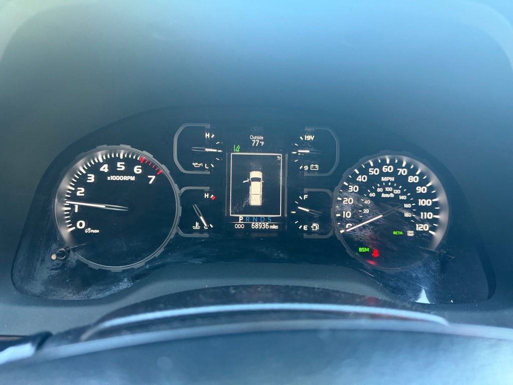 Used 2018 Toyota Tundra Limited w/ Limited Premium Package AWD/4WD image 18