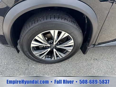 Used 2023 Nissan Rogue SV AWD/4WD image 11