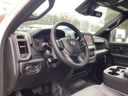 New 2026 RAM 5500 Tradesman w/ Chrome Appearance Group image 23