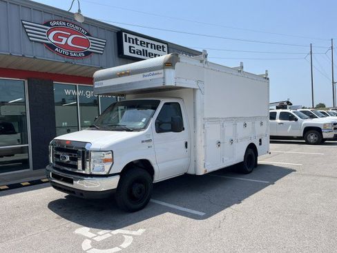 Used 2016 Ford E-350 and Econoline 350 Super Duty w/ Power Windows & Locks Group image 1
