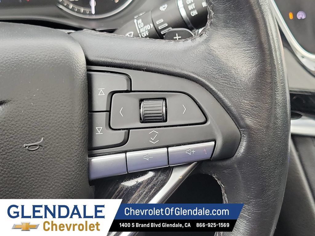 Used 2024 Cadillac XT6 Premium Luxury FWD image 34