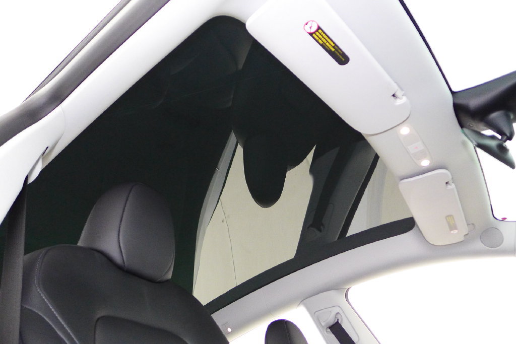 Used 2023 Tesla Model Y Long Range AWD/4WD image 18