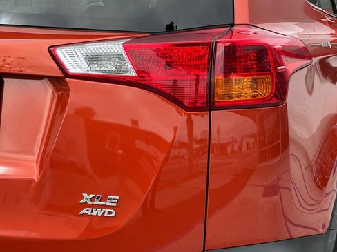 Used 2015 Toyota RAV4 XLE AWD/4WD image 26